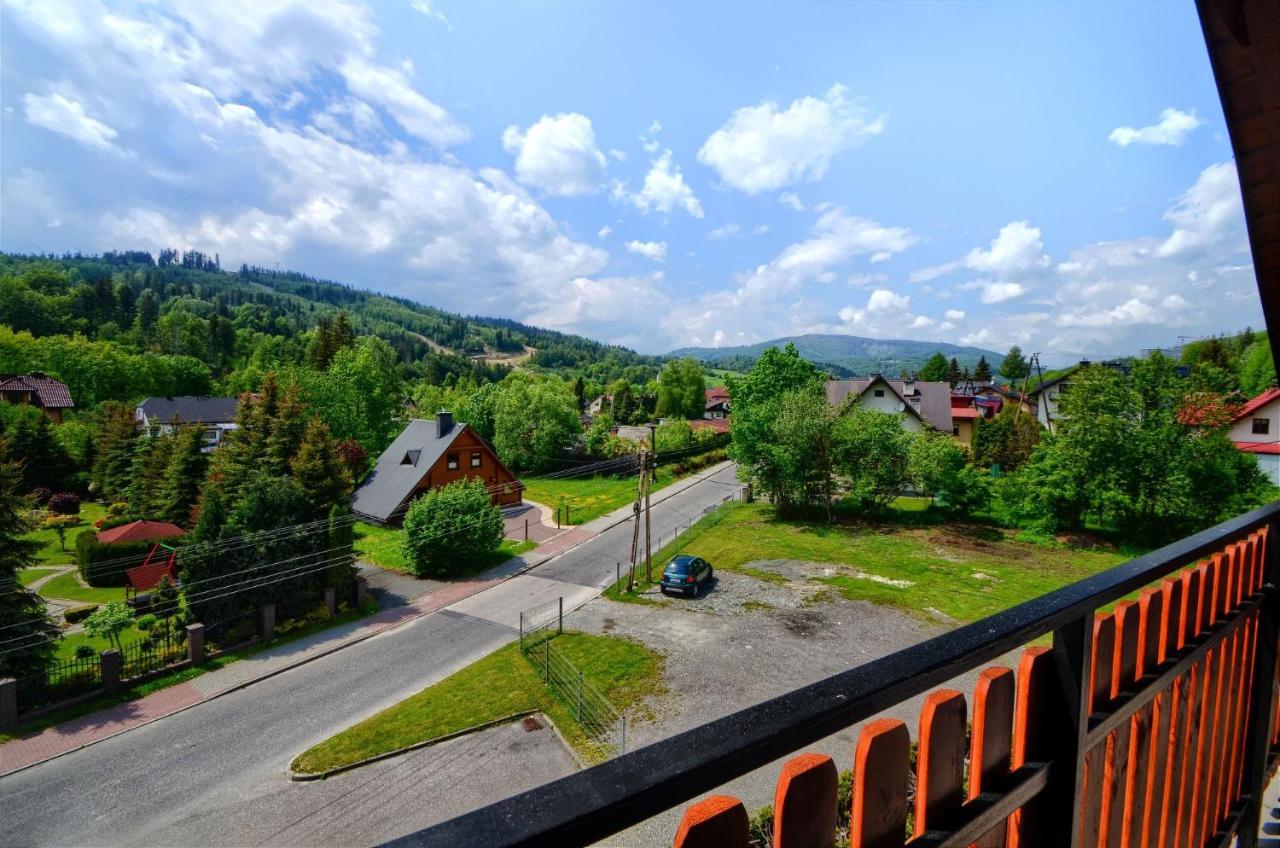 Willa Cyprys - Pokoje I Apartamenty Z Aneksami - Centrum Wisla Exterior photo